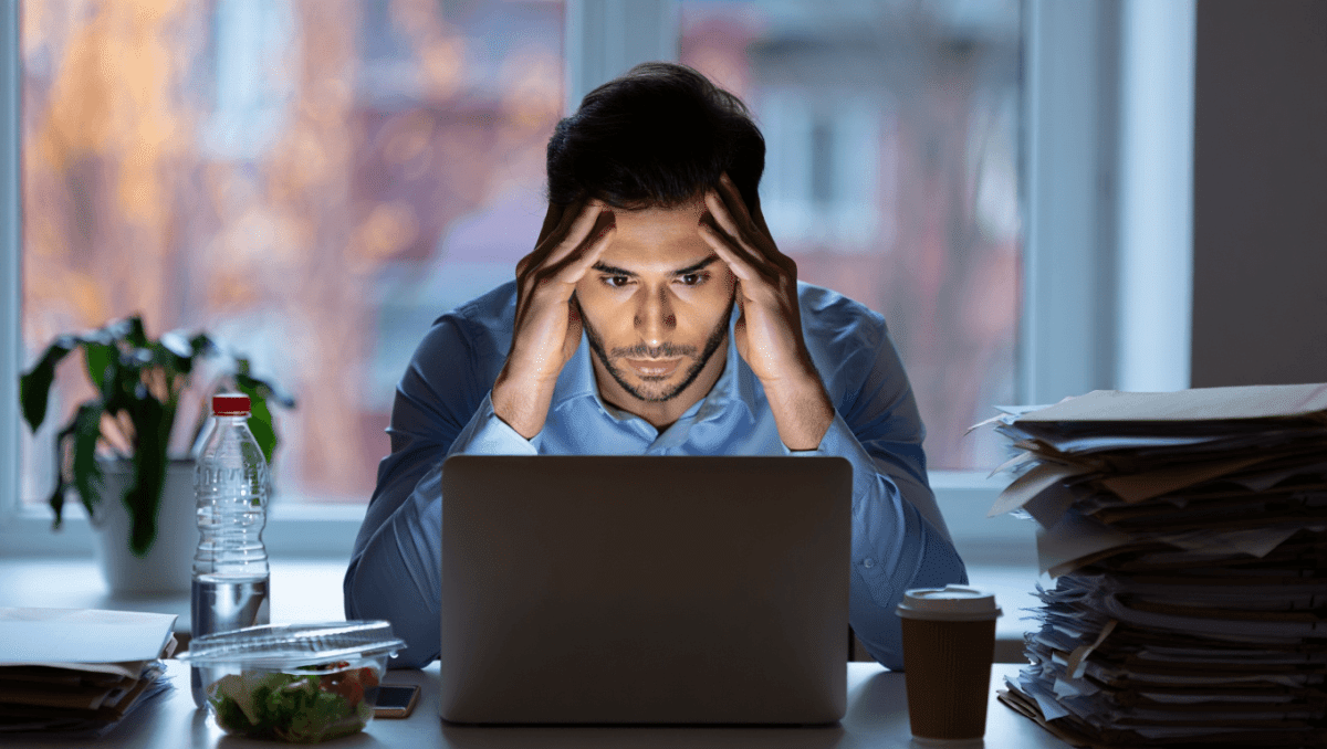 Vorbeugen statt behandeln: Kostenlose Prävention für Berufstätige Rückenschmerzen, Stress und keine Zeit für gesunde Ernährung? Wer sich für das Gratis-Programm „RV Fit“ der Rentenversicherung anmelden kann. Mehr erfahren