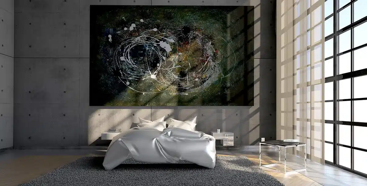 Offenes Schlafzimmer am Tag mit Bett und Tageslicht, Sinnbild für gestörten Schlaf